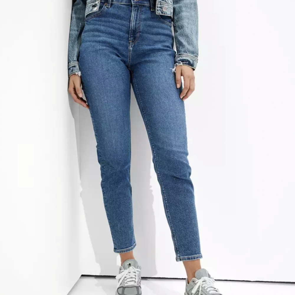 American Eagle Mom Jean